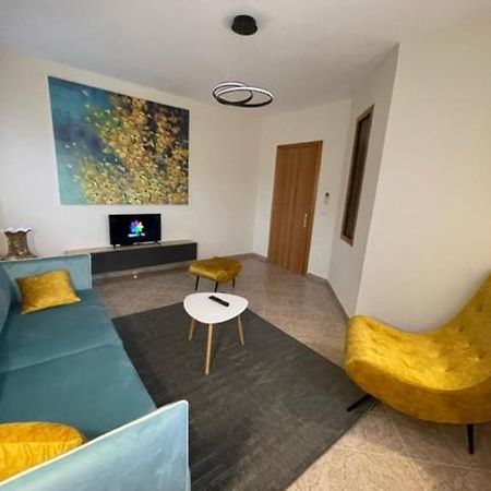 Evendum Central Apartment 1 地拉那 外观 照片